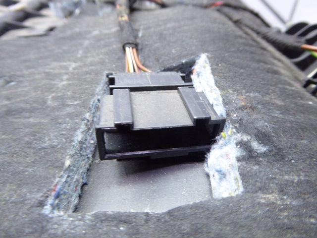 фото №11, Audi a6 c6 quattro 4f5 бардачок пасажира панелі kombi 5d