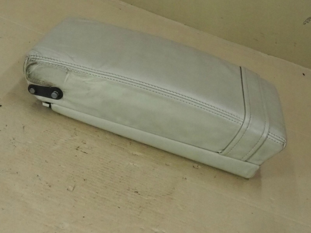 фото №9, Skoda superb i подлокотник задняя na кружки бардачок