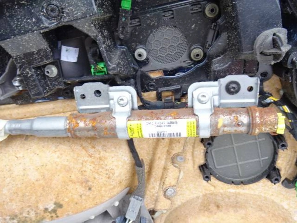 фото №6, Обшивка правий подушка volvo c70 ii