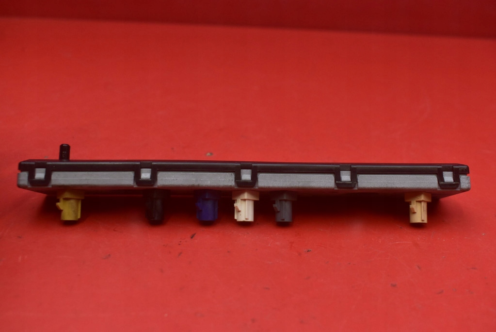 фото №6, Усилитель антенны 4l0035225e audi q7 4l 05-09