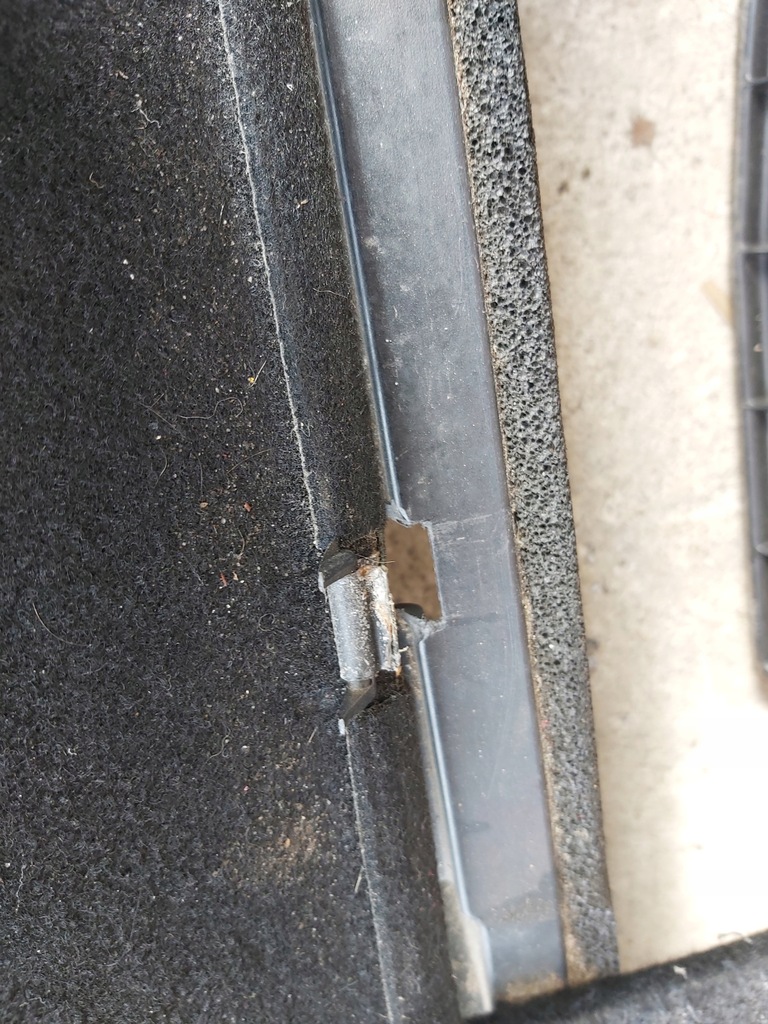 фото №5, Toyota corolla verso ii бардачок підлога багажника