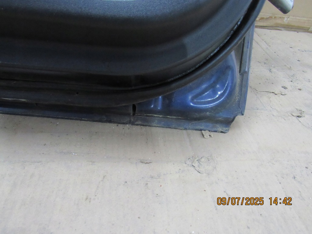 фото №10, Двері лівий задня повний auris i 8s6