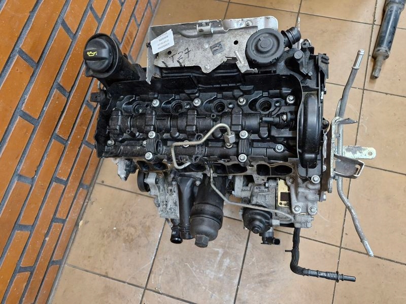 Toyota avensis t27 рестайлінг  t29 1.6 d двигун стійку  n47c16a n47c9a01 Київ