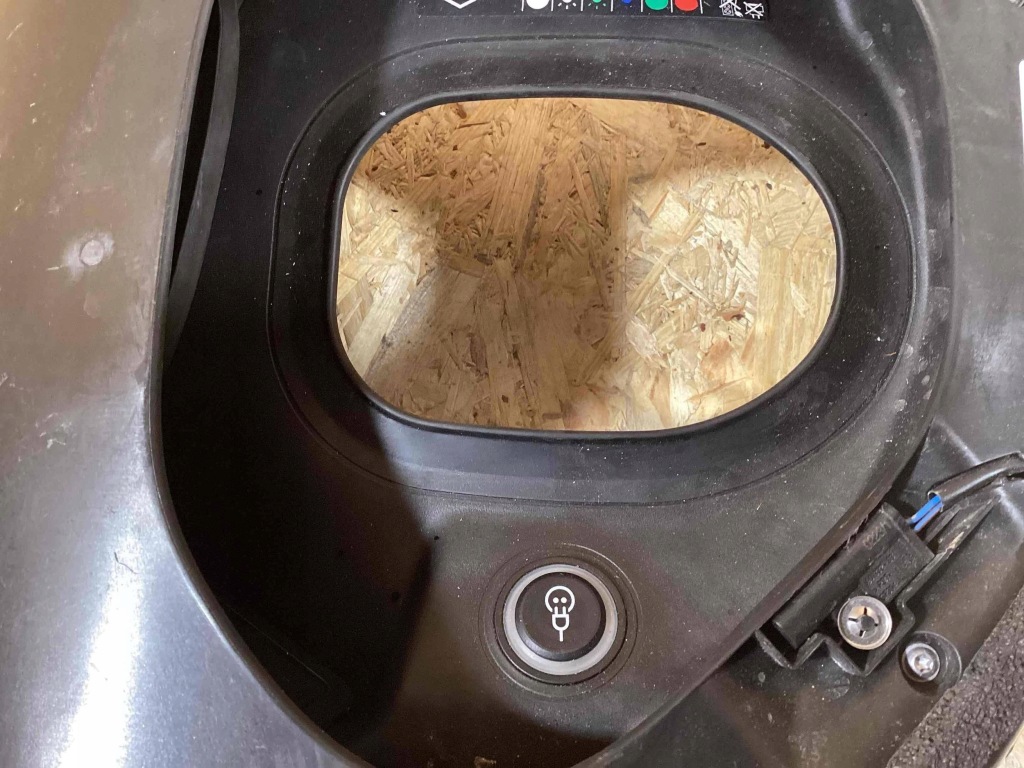 Кришка акумулятор porsche taycan 9j1 9j1821941g Недорого