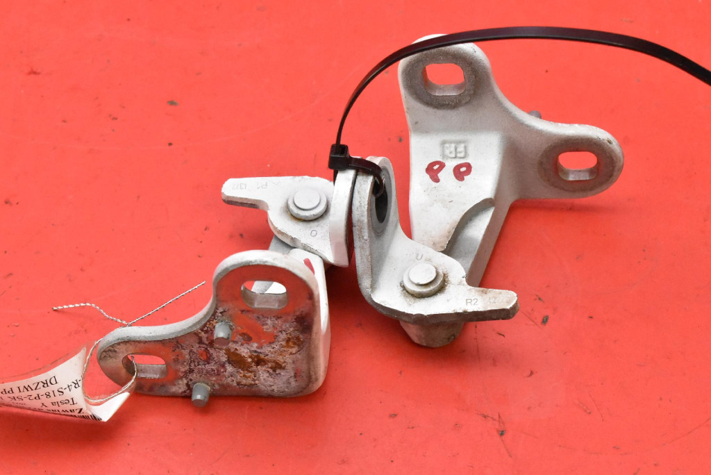 Купить Петля петли дверь правый перед 1626076-00-b tesla model y 20-