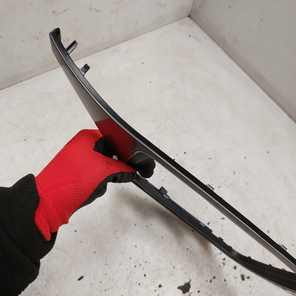 фото №8, Volkswagen passat b7 usa рамка радіо молдинг панель приладів середня 561857212d