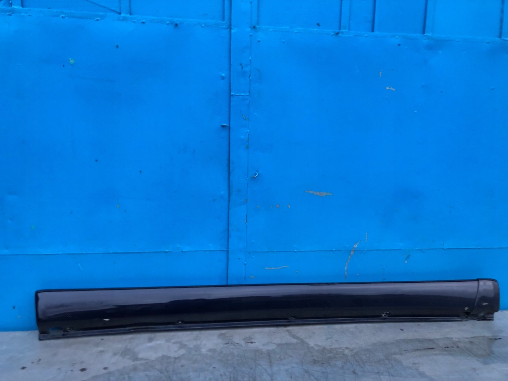 Купить Mercedes ml w163 рестайлинг  правая молдинг накладка порог 359