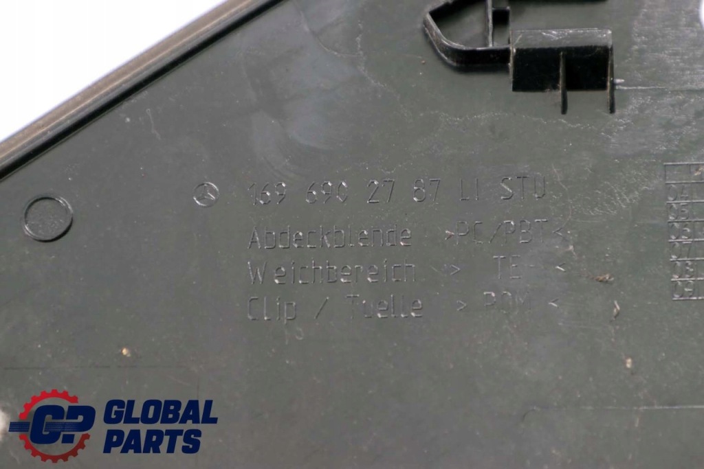 Mercedes w245 заглушка защита крыла треугольник Цена