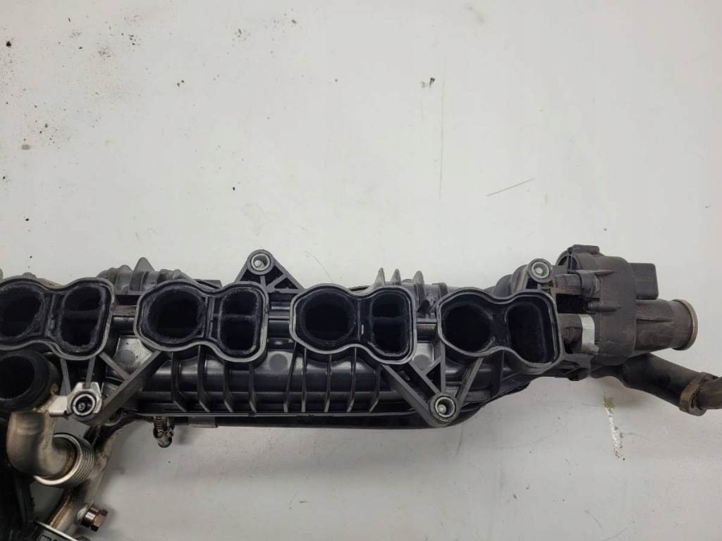 Купить Коллектор впускной  дроссельная заслонка bmw 7 f01 f02 3.0 d 245 7800088