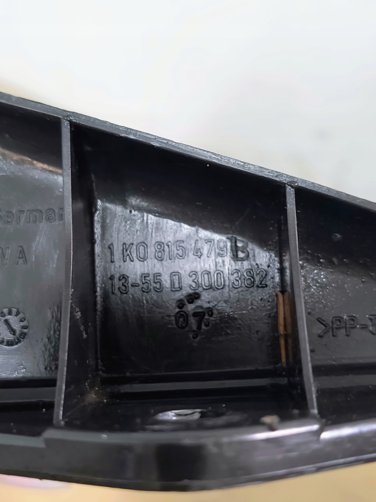 фото №1, Решітка вентиляційна повітря 1k0815479b