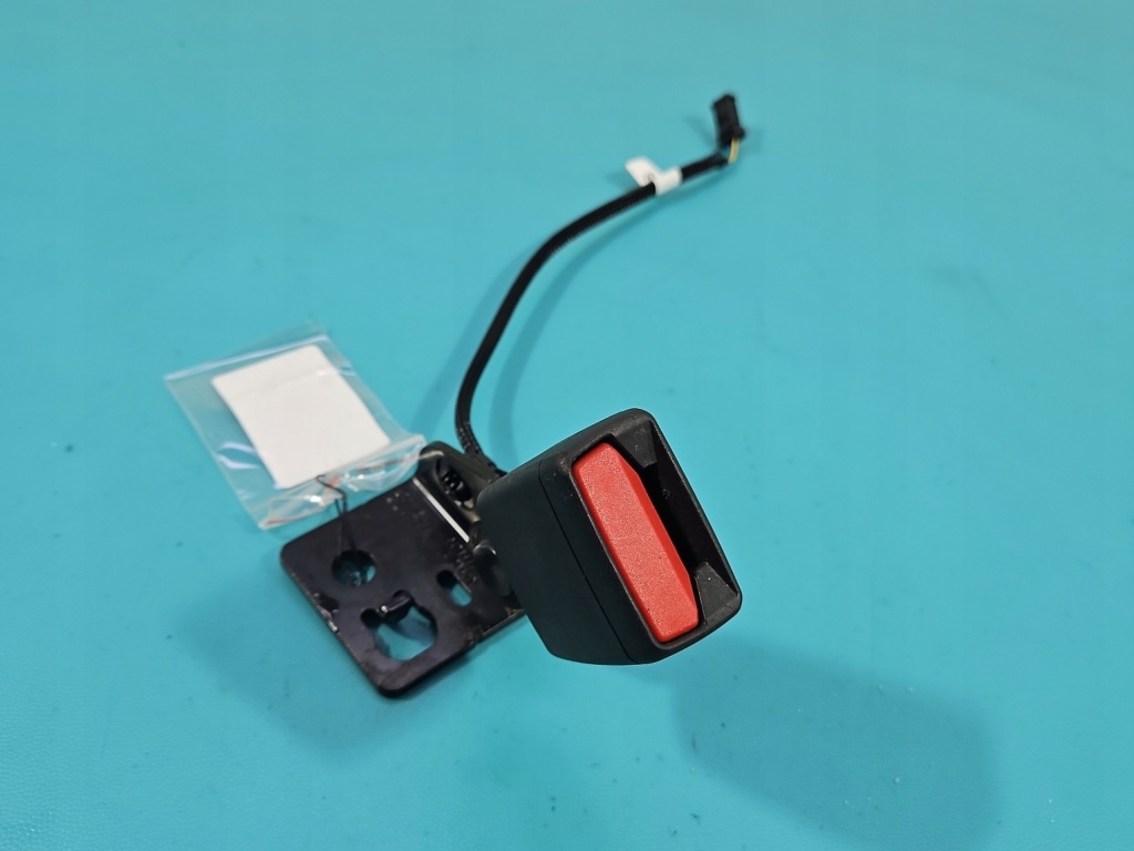 фото №1, Pas безопасности задняя левый клипса opel astra vi l 6478640