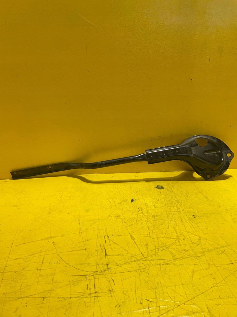 фото №1, Ford c-max i распорка чашка левый перед