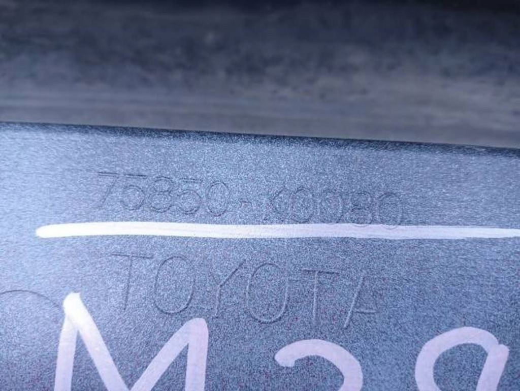 M29 toyota yaris iv порог накладка  порог правая 75850-k0080 Киев