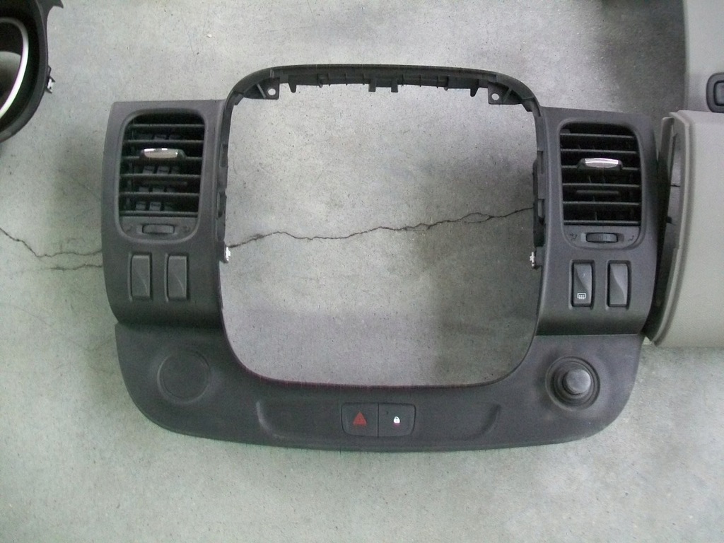 фото №7, Пластик панелі приладової панелі різні vivaro trafic iii