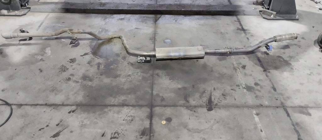 фото №1, Гасник вихлоп труба випускний дросельна заслінка renault clio v 1.5 bdci 203006126r