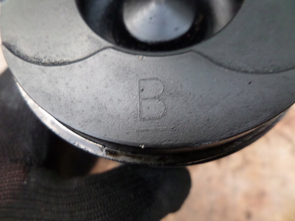 фото №5, Поршень шатун поршни toyota yaris 3 iii 1.4 d4d 1nd