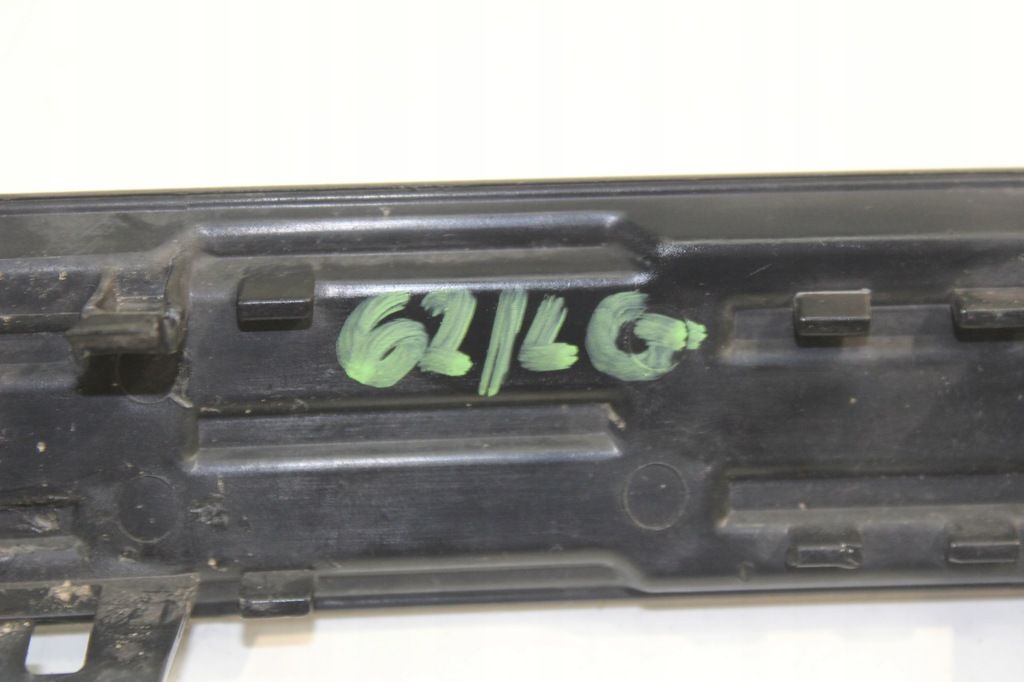 фото №9, Решётка молдинг бампер задняя audi a8 d5 ładna 4n0807881