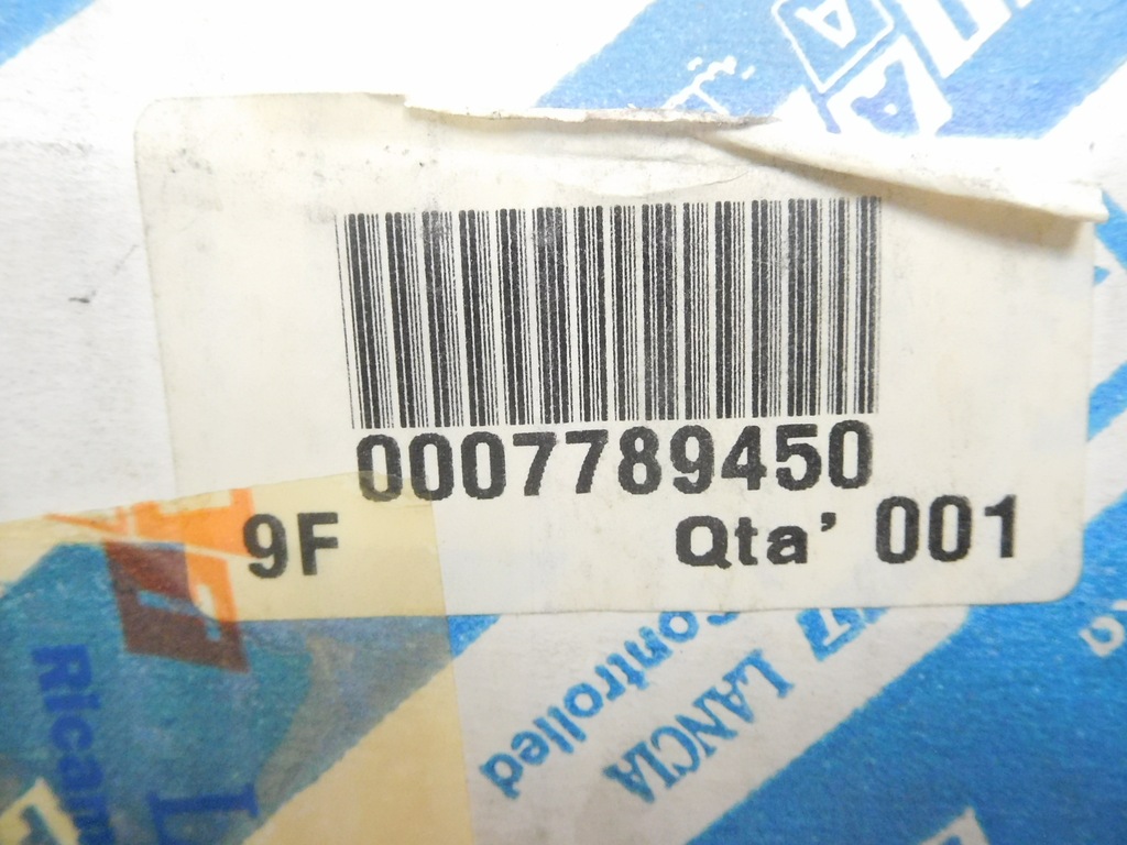 фото №12, Крышка клапанов fiat brava оригинальный номер 7789450