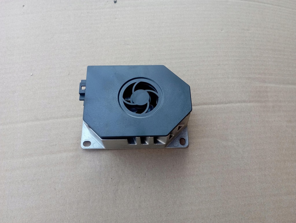 фото №1, Mercedes w212 усилитель a2188201100