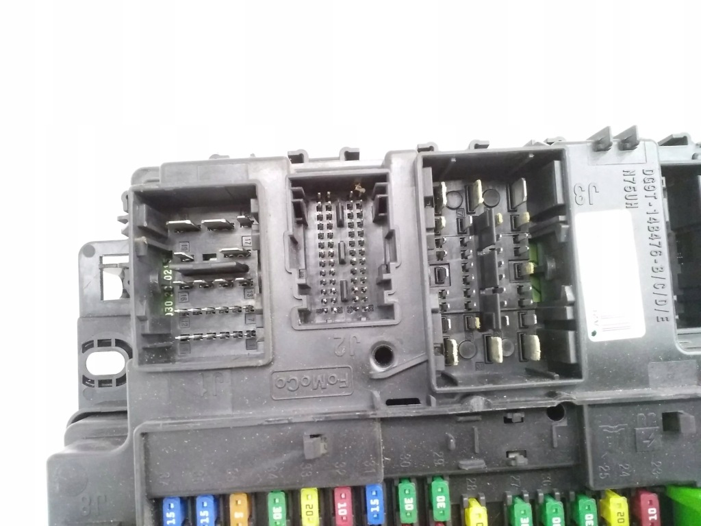 фото №3, Ford fusion ii 2016 рамка / модуль предохранителей