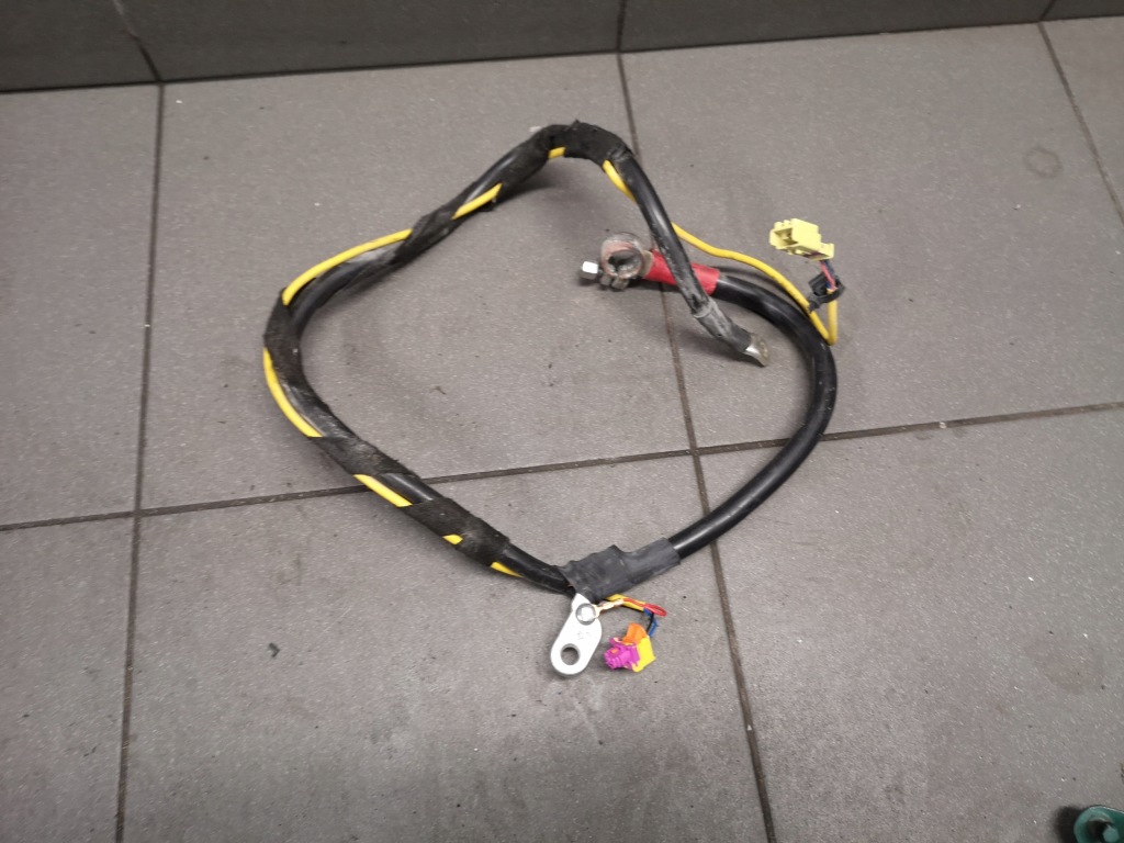 фото №1, Клема плюсова акумулятор audi a6 c6 4f0971225f