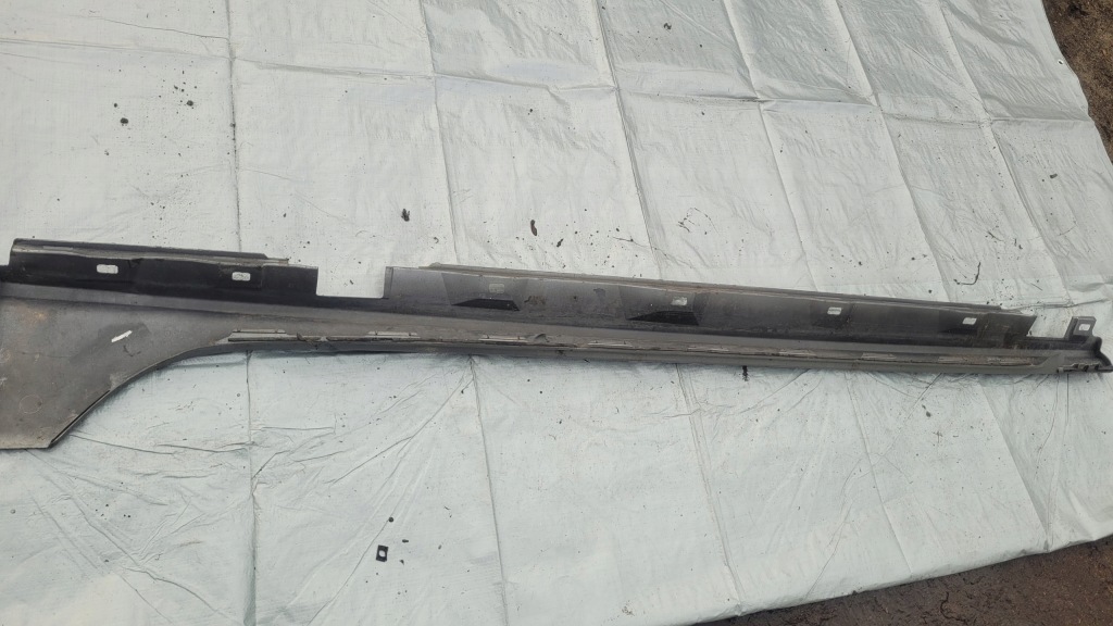 Audi a7 молдинг порог правый  порог правая  // 652 Киев