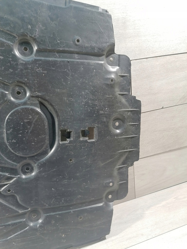 фото №10, Mercedes w247 плита захист двигун a2475202600