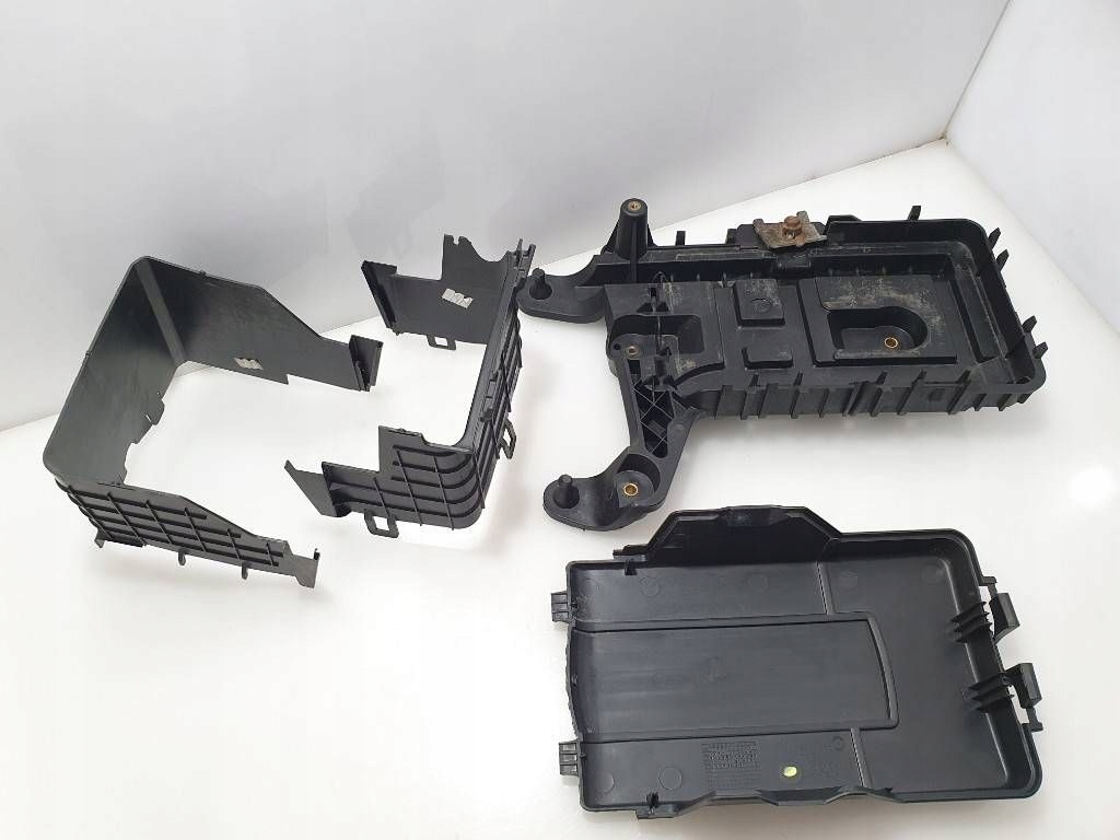 Audi a3 s3 8p основание корпус аккумулятор защита 1k0915333h оригинал Недорого