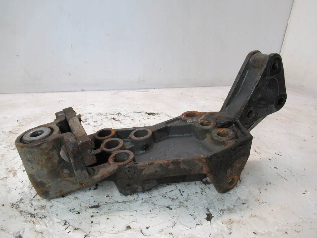 фото №9, Кронштейн кронштейн рессора перед левая volvo fh