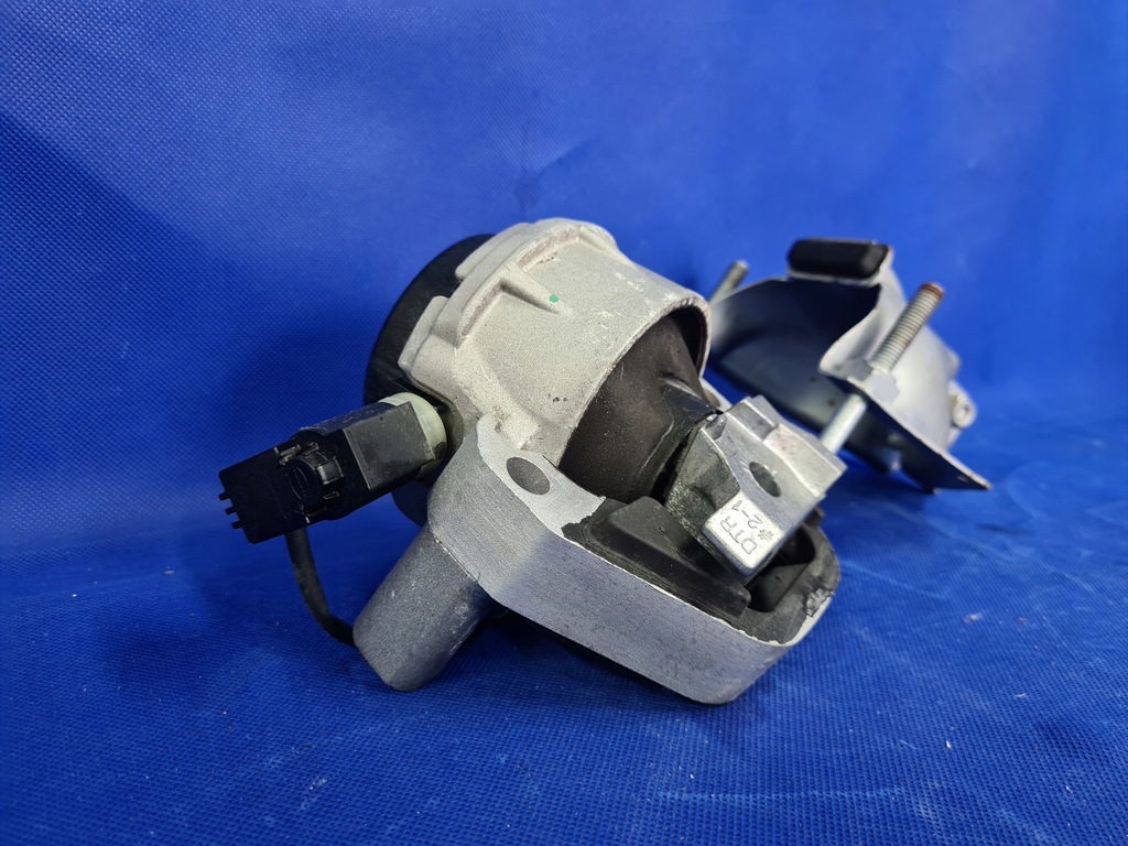 фото №9, Подушка кронштейн двигателя масляная датчик защита audi a6 c7 lift 4g0199381ae оригинальный номер