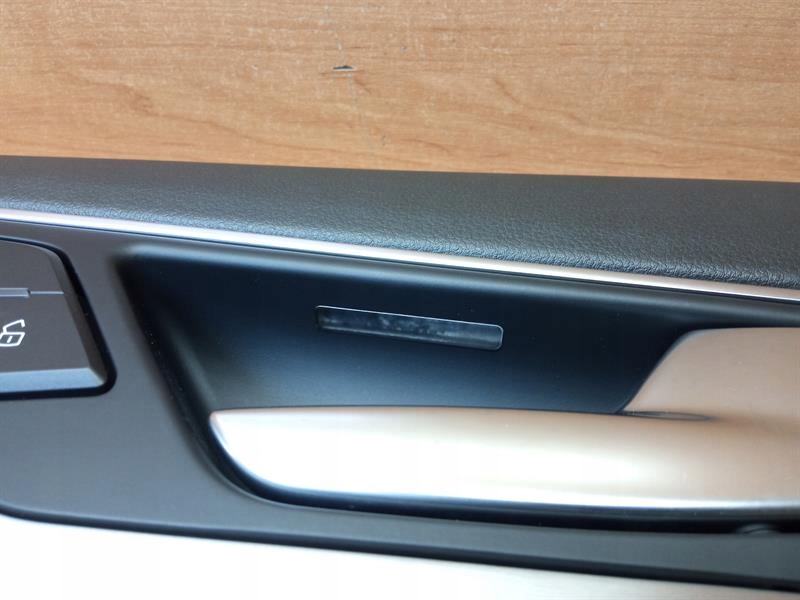 фото №7, Обшивка двері правий задній audi a8 s8 d4 b&o