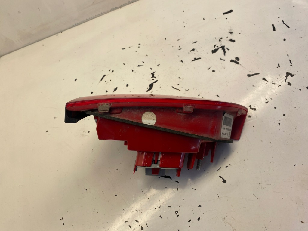 Audi a4 b8 универсал фара правая  задний w крышке  led 8k9945094b Недорого