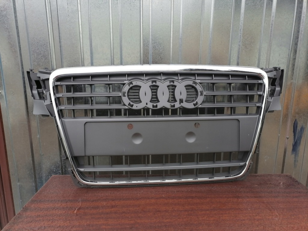 фото №1, A4 b8 решётка радиатора szary решётка радиатора audi a4 b8 przedlift