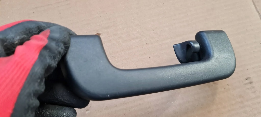 фото №1, Q5 80a sq5 ручка потолочный правая правый задняя sline czarna