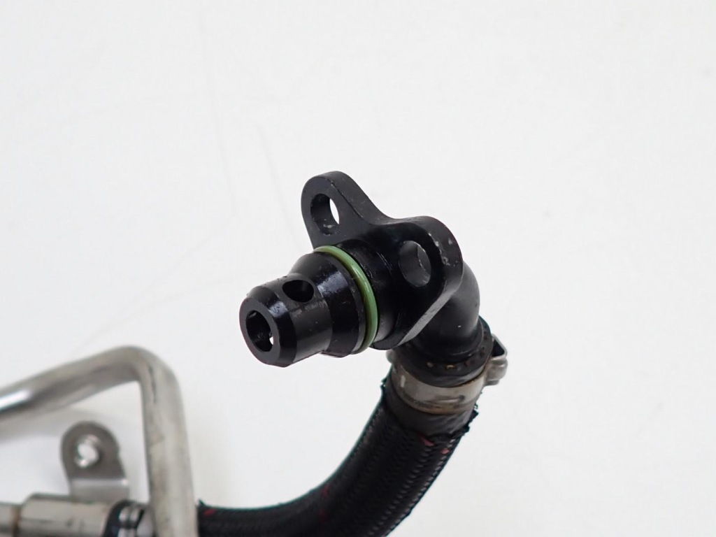 Пабтрубок  шланг трубка топлива a6510701532 mercedes slk iii 250d r172 2.2 cdi 14r Оригинал