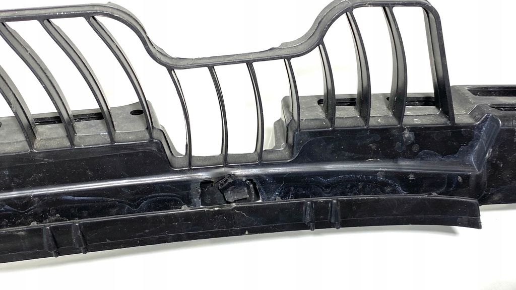 фото №9, Направляющая бампера задняя vw golf vii 5g6807863a