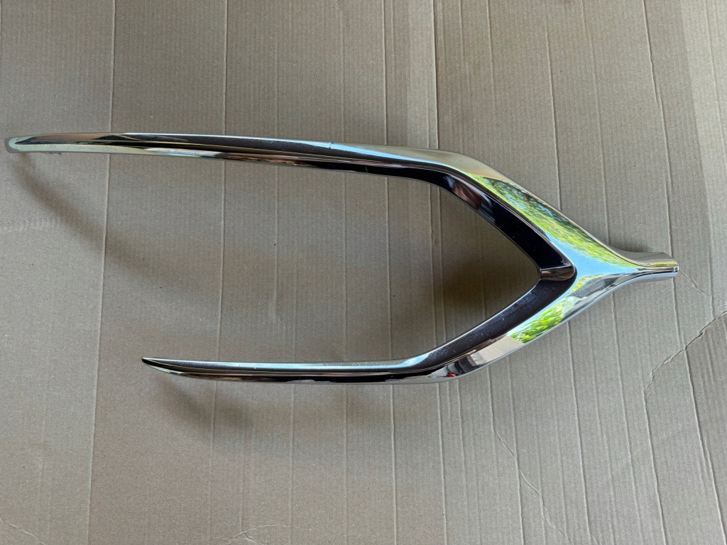 фото №1, Mitsubishi space star ii 16-19 хром рамка права бампер перед 6402a392