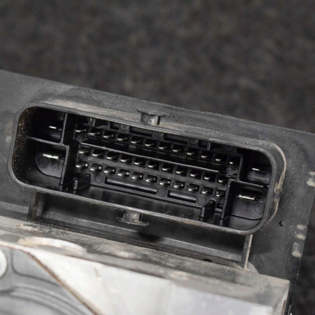 фото №3, Maserati granturismo 2013 насос abs