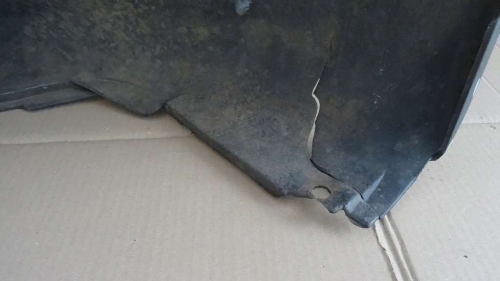 Alfa romeo 147 бампер перед 73525828 650/a Зі Шроту