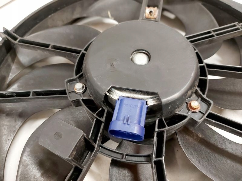 фото №8, Renault clio iv 4 вентилятор радиатора 214818009r