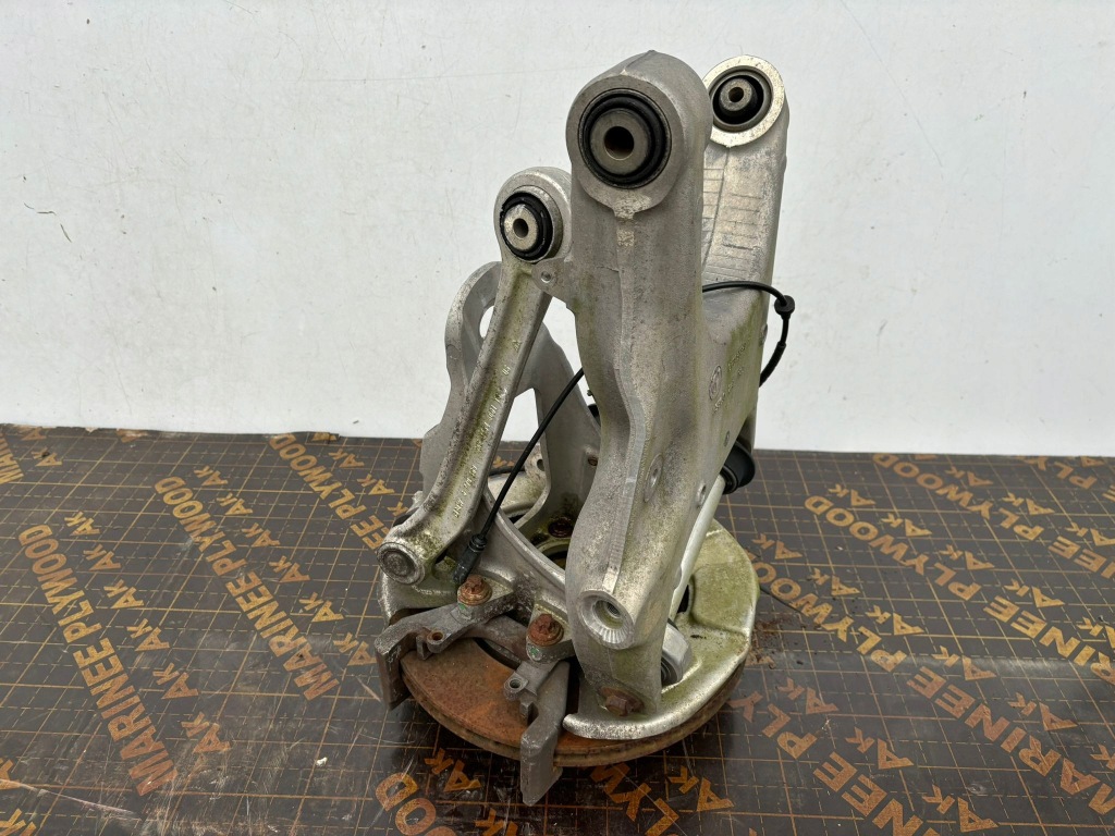 Bmw f15 f16 поворотний кулак ступиця задній ліва - 16293 в Україні