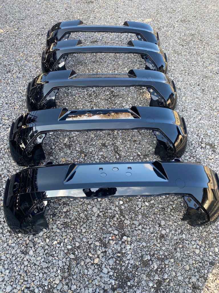 фото №1, Бампер задній задня jeep avenger