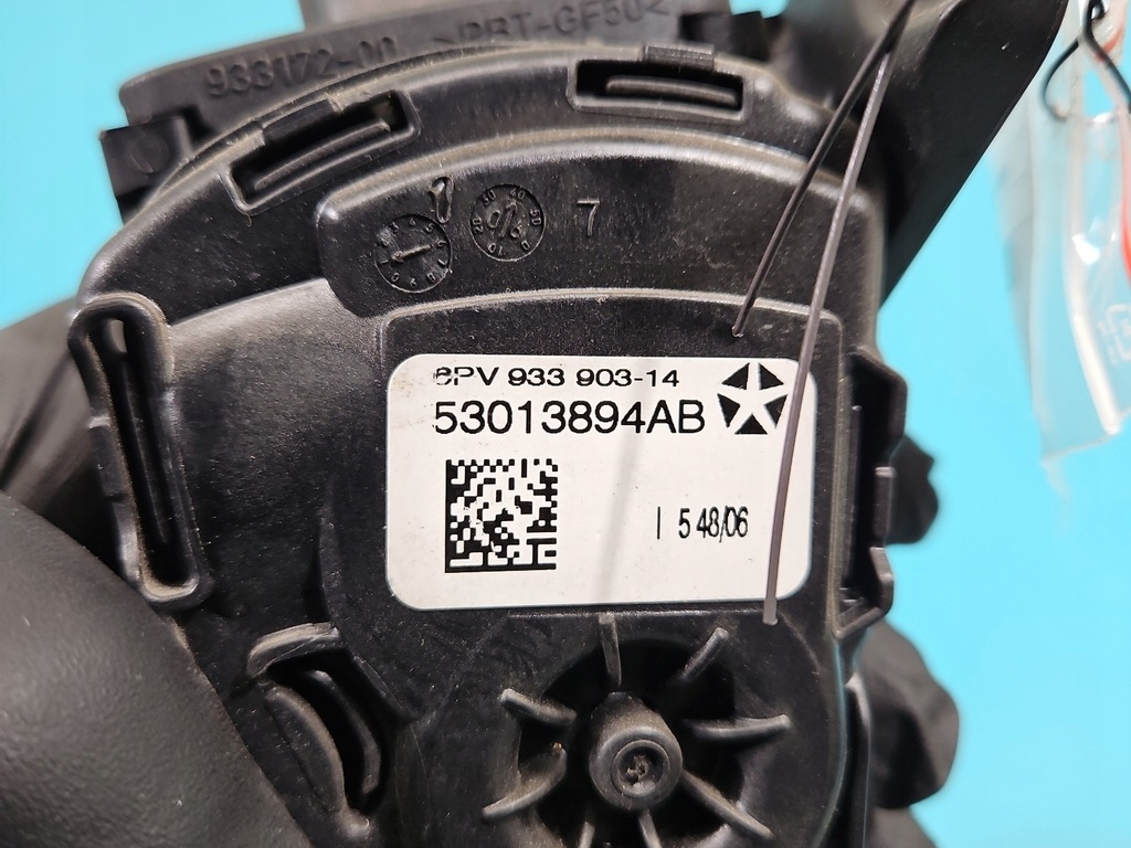 фото №7, Педаль газа потенциометр jeep grand cherokee iii wk 53013904ab 3.7 v6