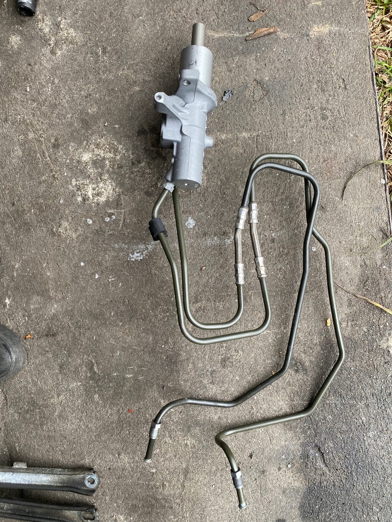 фото №1, Mercedes w212 e klasa насос гальмівна дроти