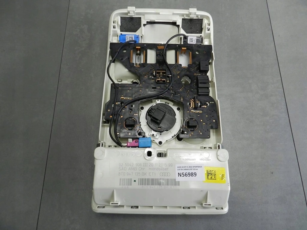 фото №8, Audi a5 8t лампа кабины 8t0947135bk