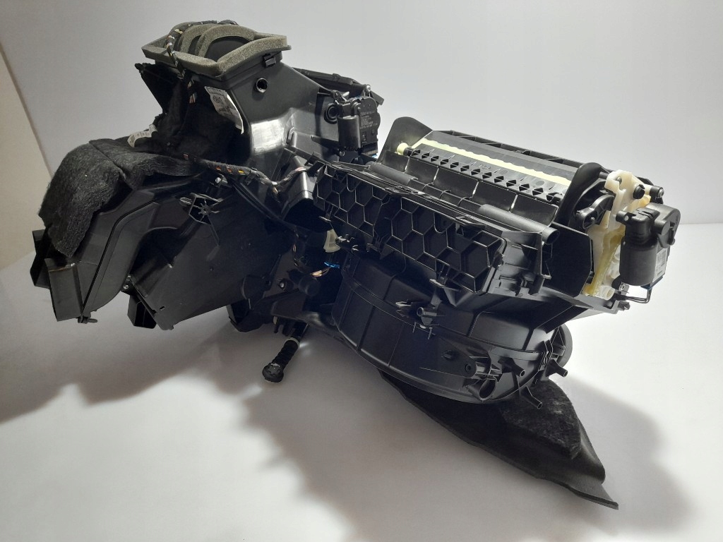 фото №9, Audi a3 8v e-tron vw e-golf vii обігрівач europa 5qe820005 super стан