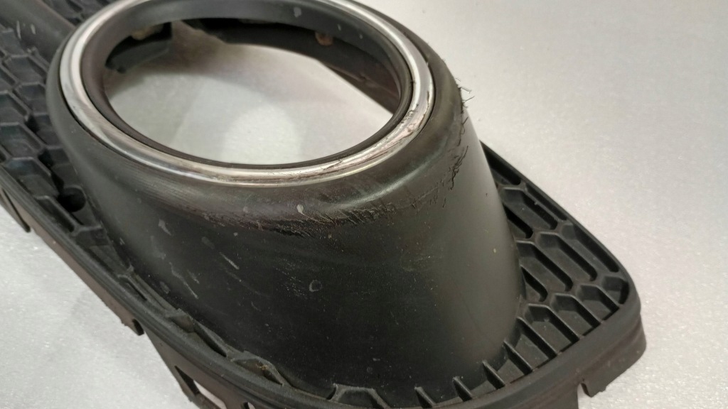 Vw tiguan рестайлинг  10-16 решётка противотуманной фары решётка  решётка левая бампера перед c511 Доставка