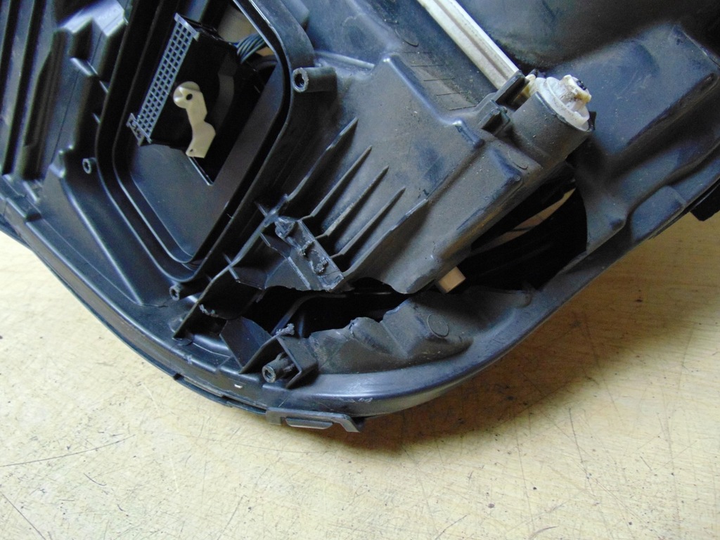 фото №14, Лампа правая перед mercedes w213 lift europa