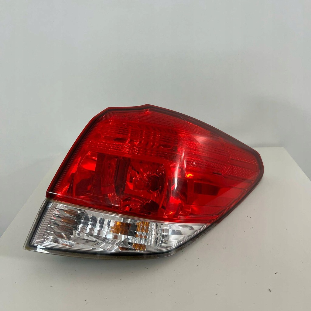 фото №1, Subaru legacy v outback лампа правый задняя задняя правая 22020067
