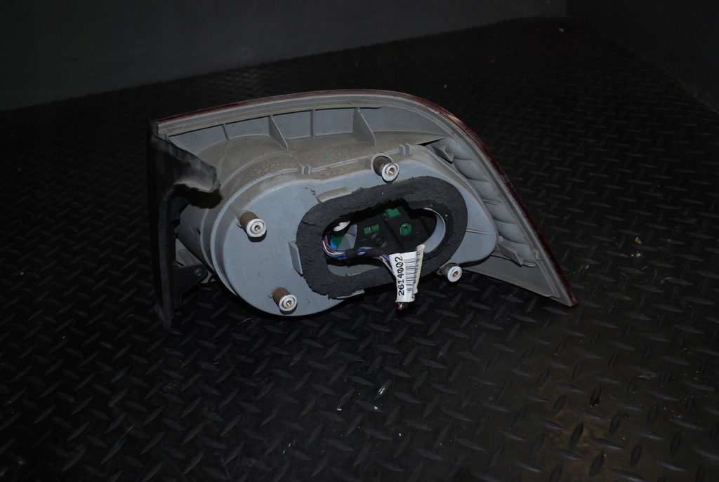 фото №11, Лампа левый задняя vw phaeton 3d0945095b